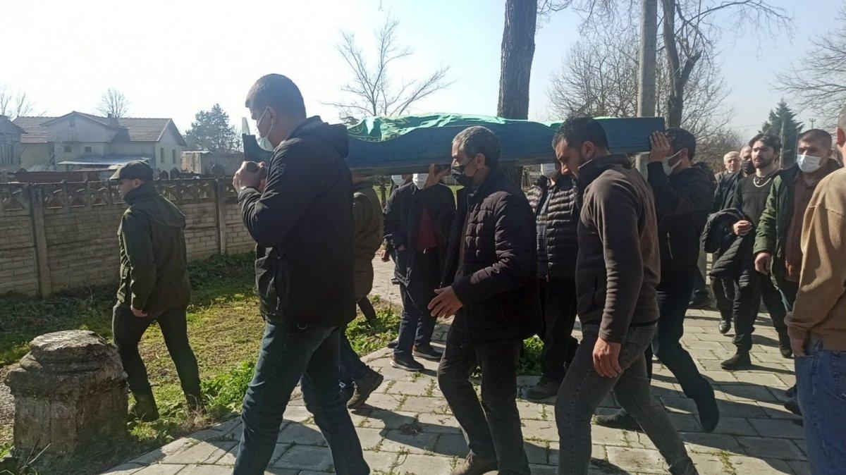 Düzce'de sevgilisi tarafından katledilen kadın toprağa verildi