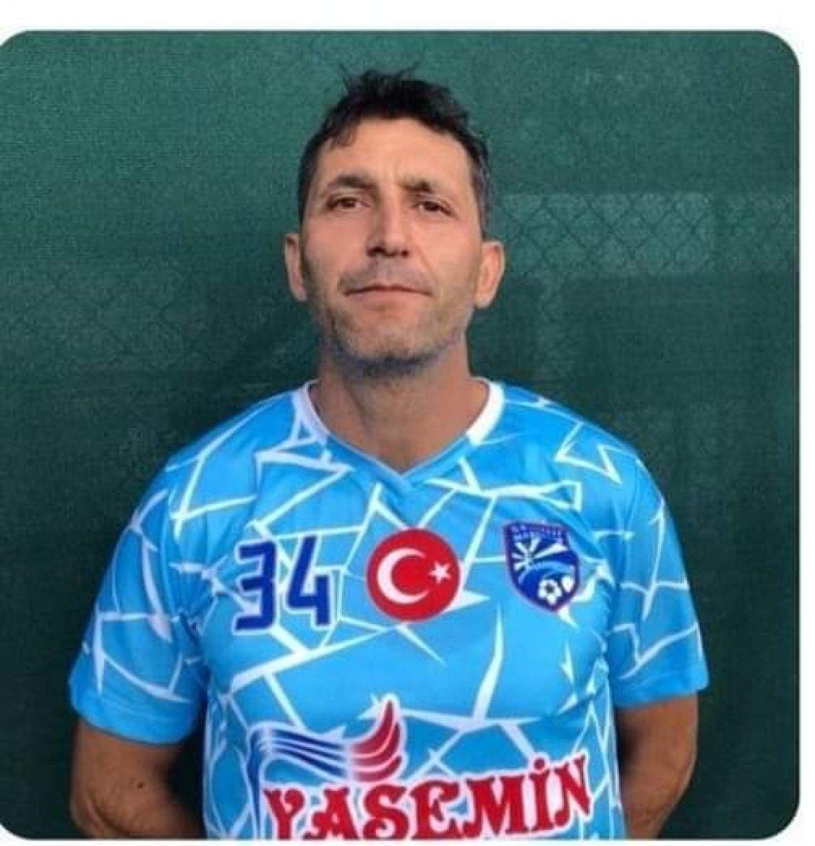 Kartal'da futbol oynarken kalp krizi geçirdi