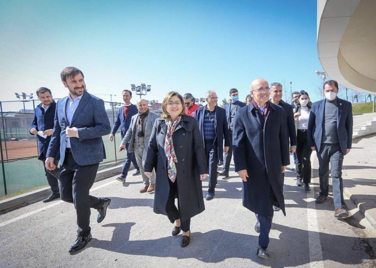 Mehmet Şimşek'ten Gaziantep'e ziyaret