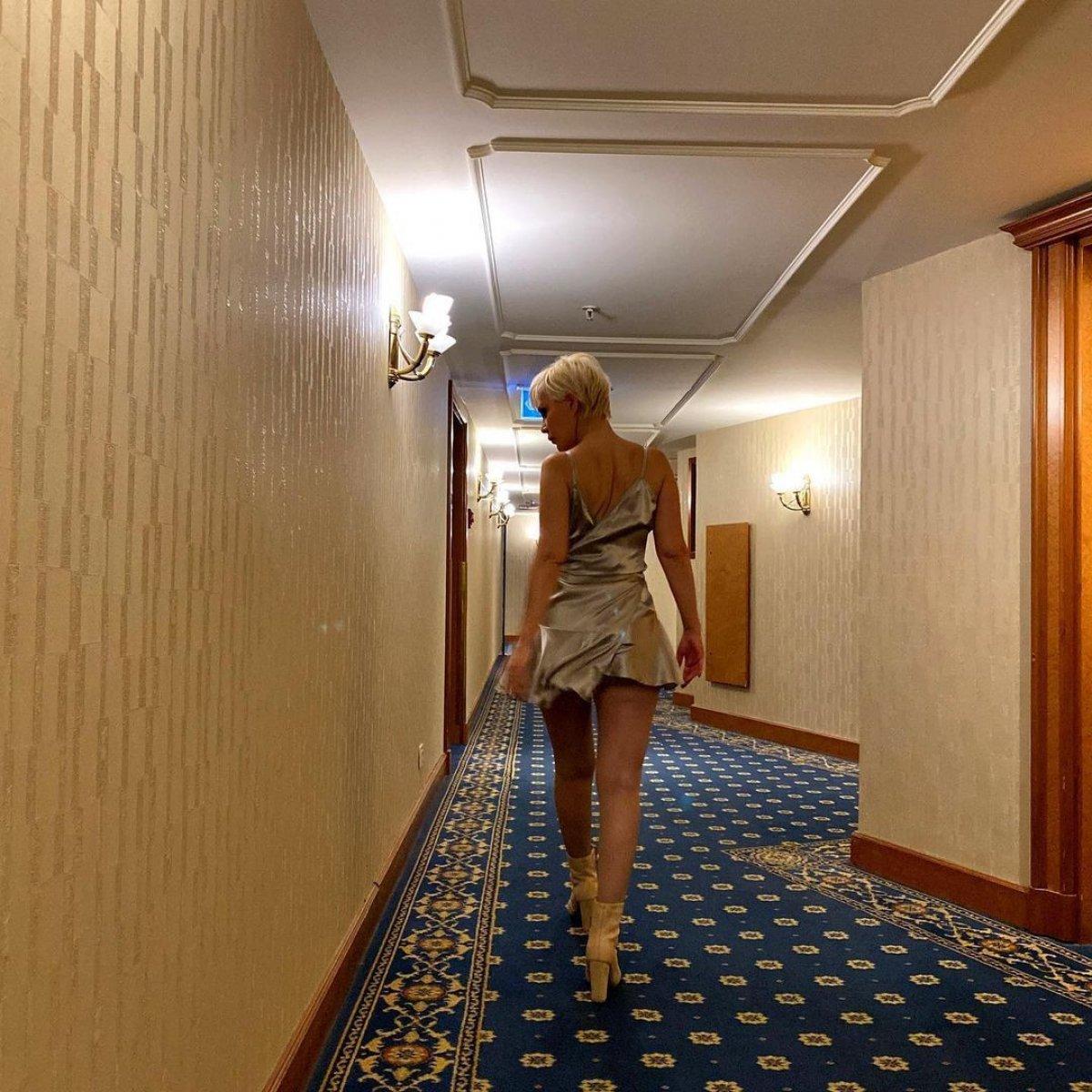 Ömür Gedik'in mini elbiseli paylaşımı o sözlerini akıllar getirdi