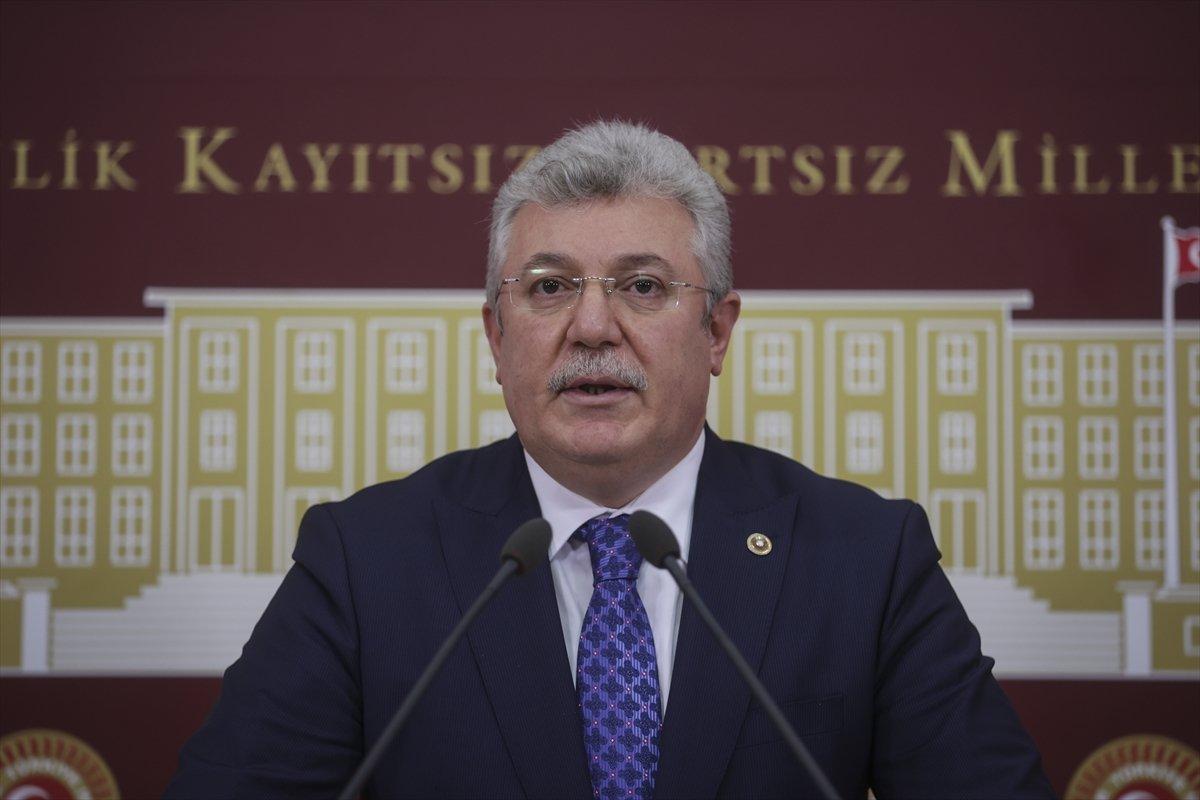 Muhammet Emin Akbaşoğlu: Fransa'da bir poşet, 750-800 euroya doluyor