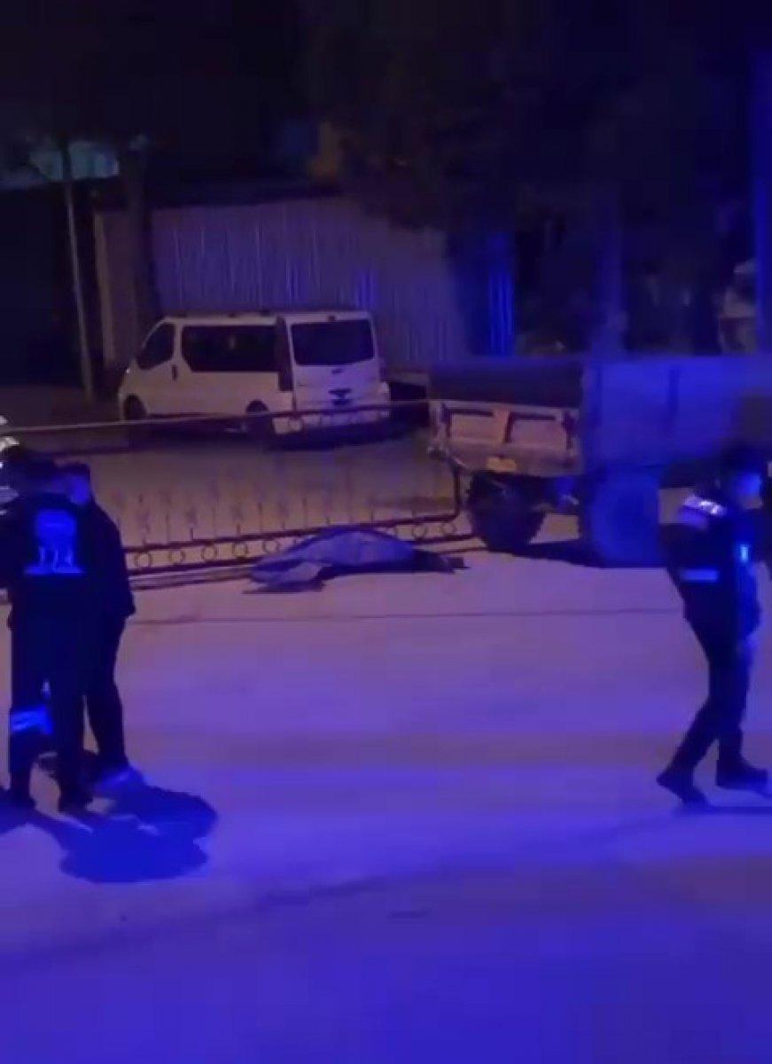 Balıkesir’de silahlı kavgada cinayet işlendi: 1 ölü 2 yaralı