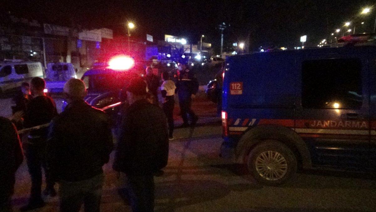 Balıkesir’de silahlı kavgada cinayet işlendi: 1 ölü 2 yaralı