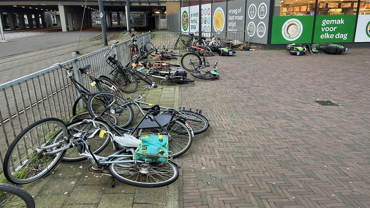 Avrupa ülkelerini etkisi altına alan şiddetli fırtınalar büyük hasara neden oldu