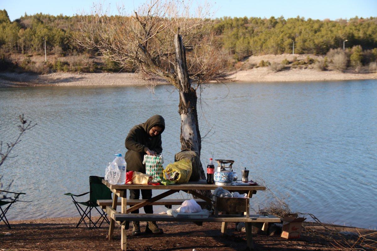 Eskişehir'de kuraklıkla gündeme gelen gölet, kışın canlandı