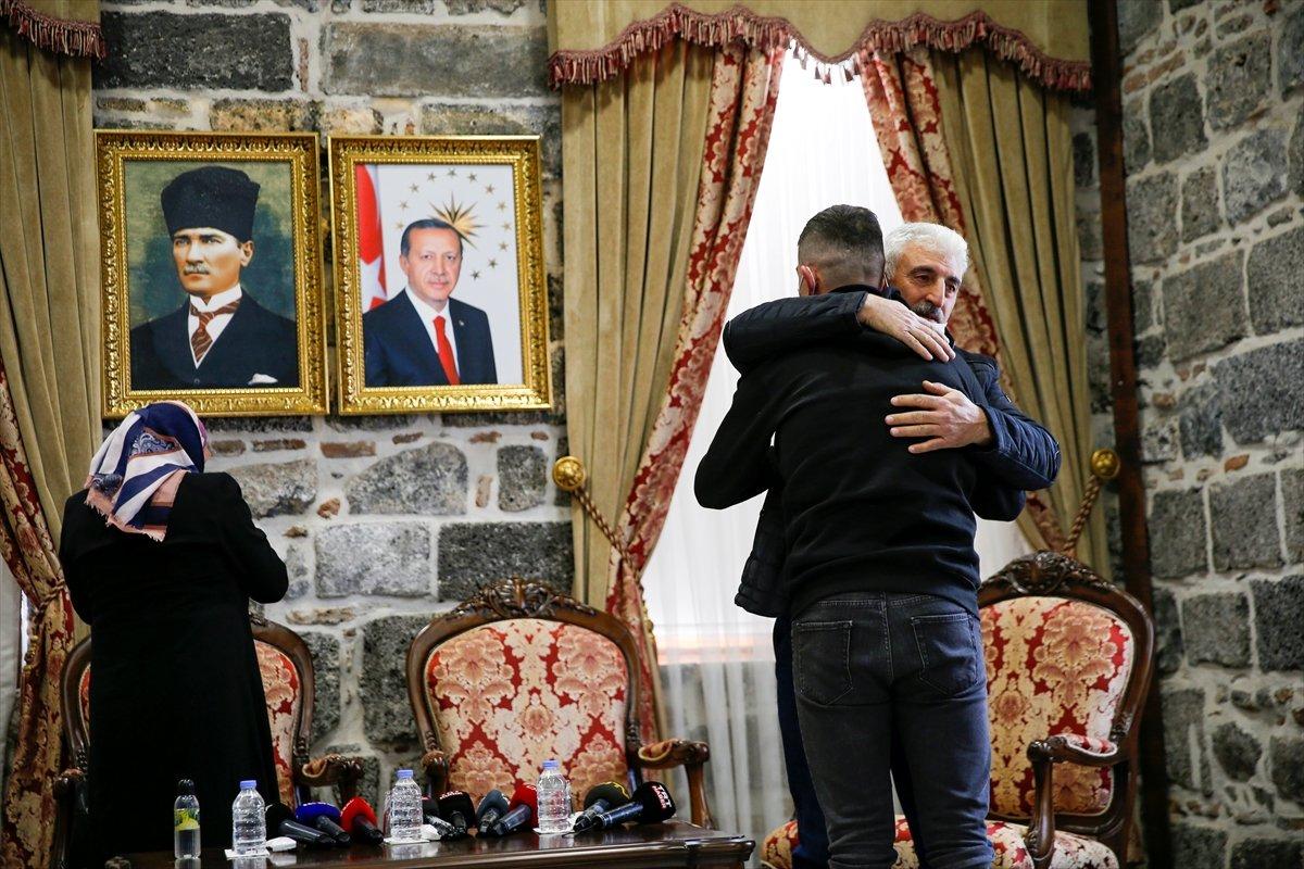 Diyarbakır nöbetindeki bir aile daha evladını PKK'dan kurtardı