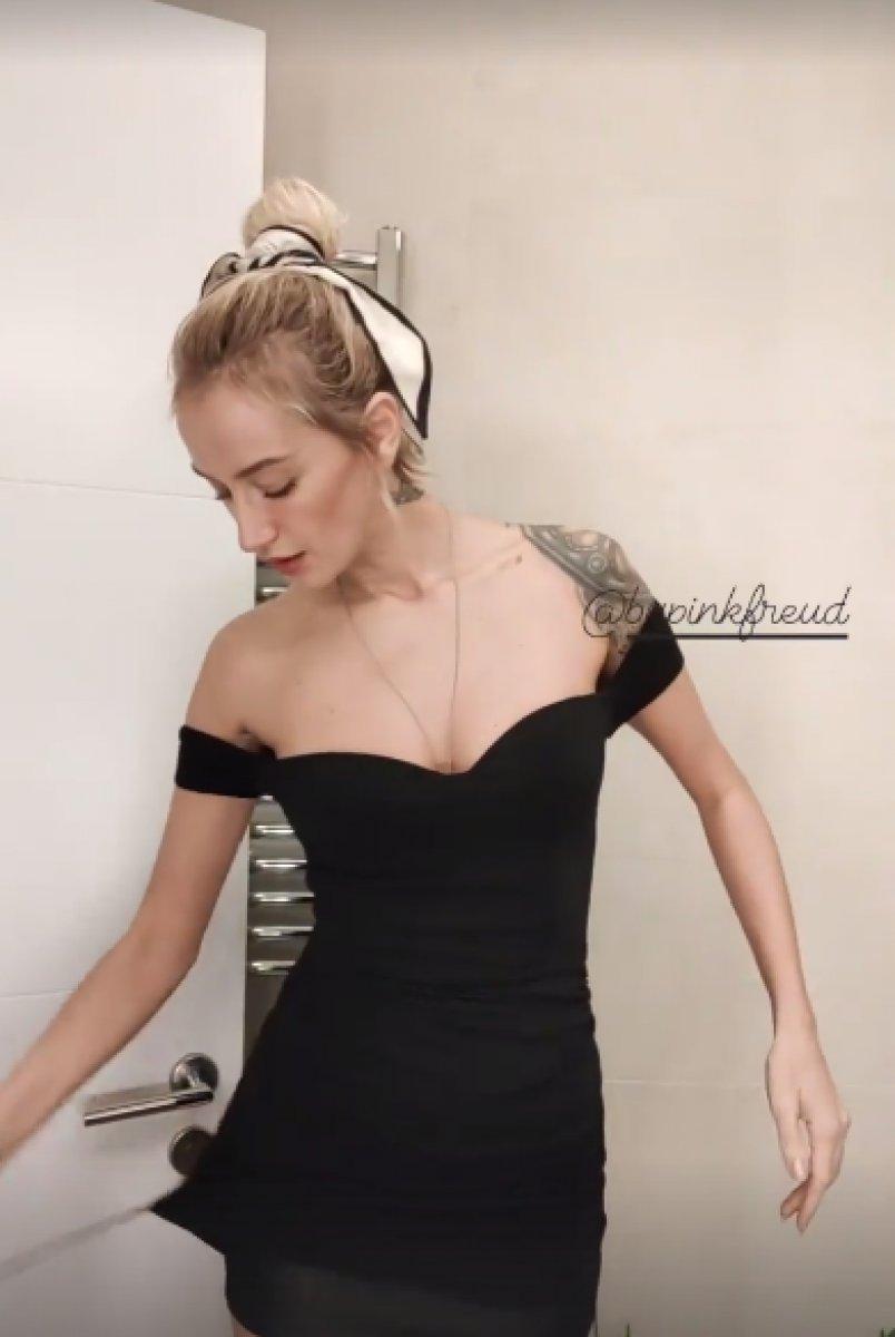 Didem Soydan, siyah mini elbisesini gösterdi