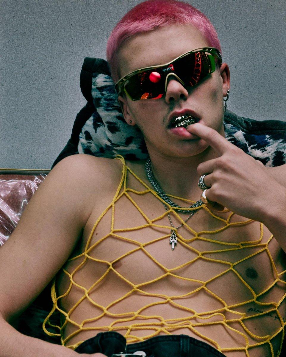 David Beckham'ın oğlu Cruz'un dergi pozları