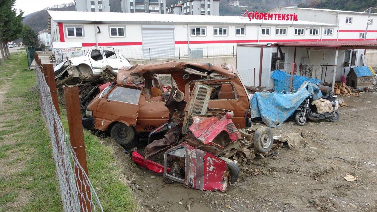 Sel felaketiyle yıkılan Ayancık'ta yaralar sarılıyor