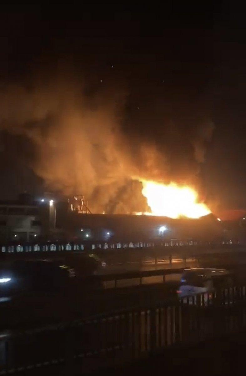 Tuzla'da çıkan fabrika yangınları korkuttu