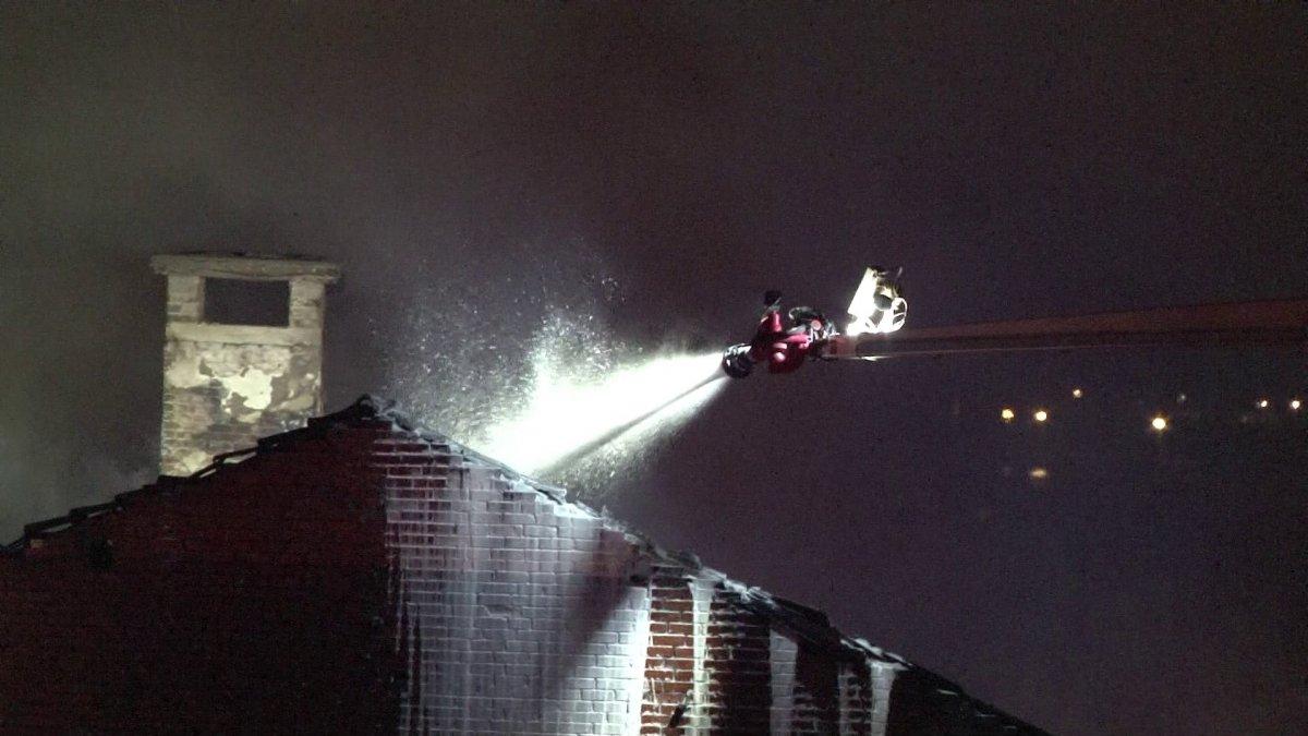 Tuzla'da çıkan fabrika yangınları korkuttu