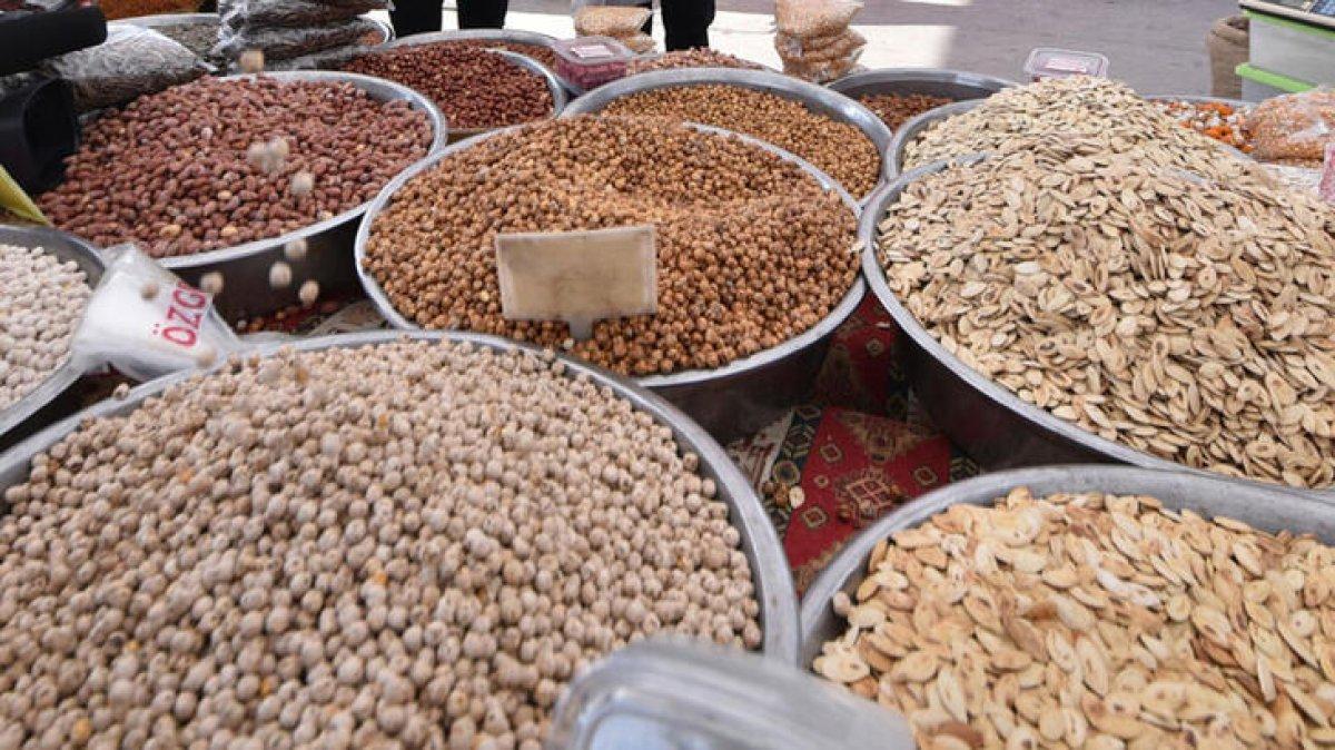 Nemli ortamlarda saklanan gıdalardaki tehlike: Aflatoksin