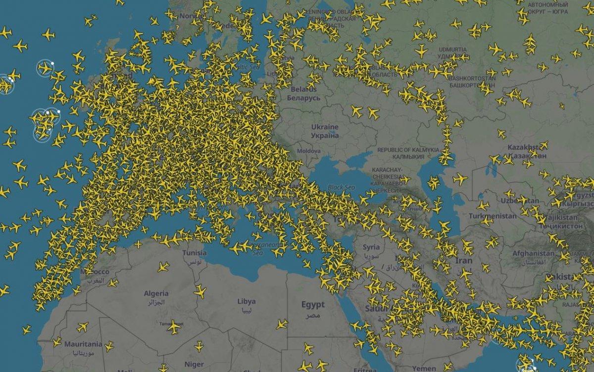 Rusya’nın Ukrayna’ya askeri müdahalesi: Uluslararası uçuş trafiği durdu