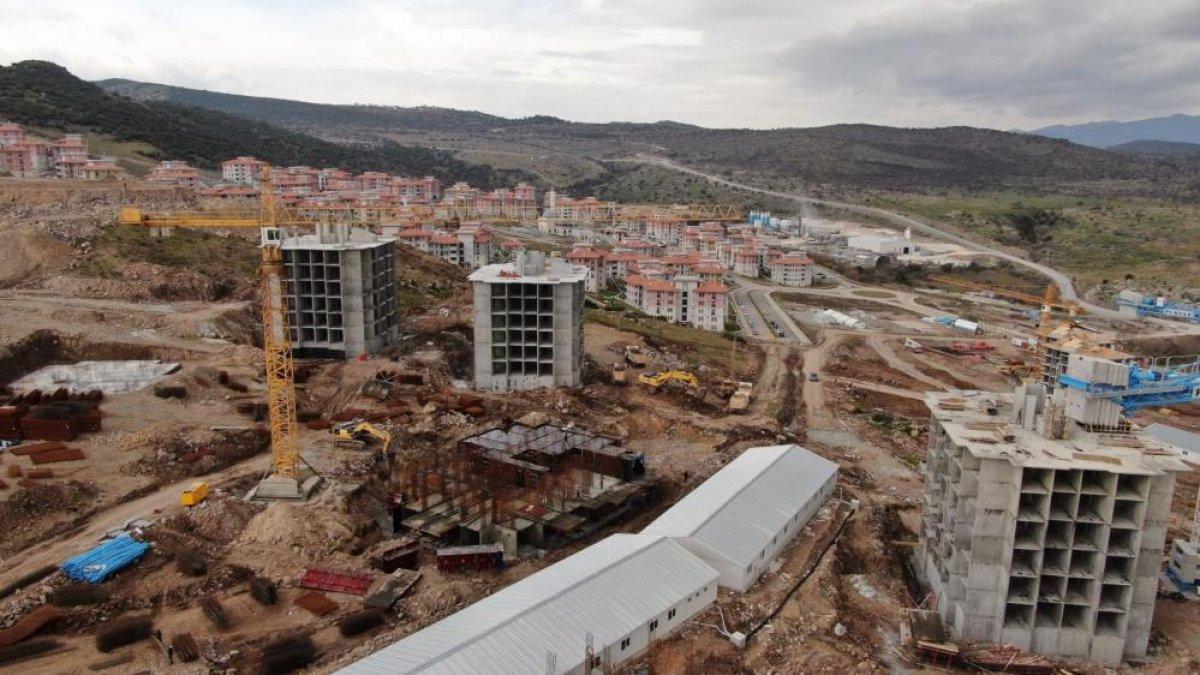 Manisa'da 5 bin 500 konutluk TOKİ projesi tamamlanıyor