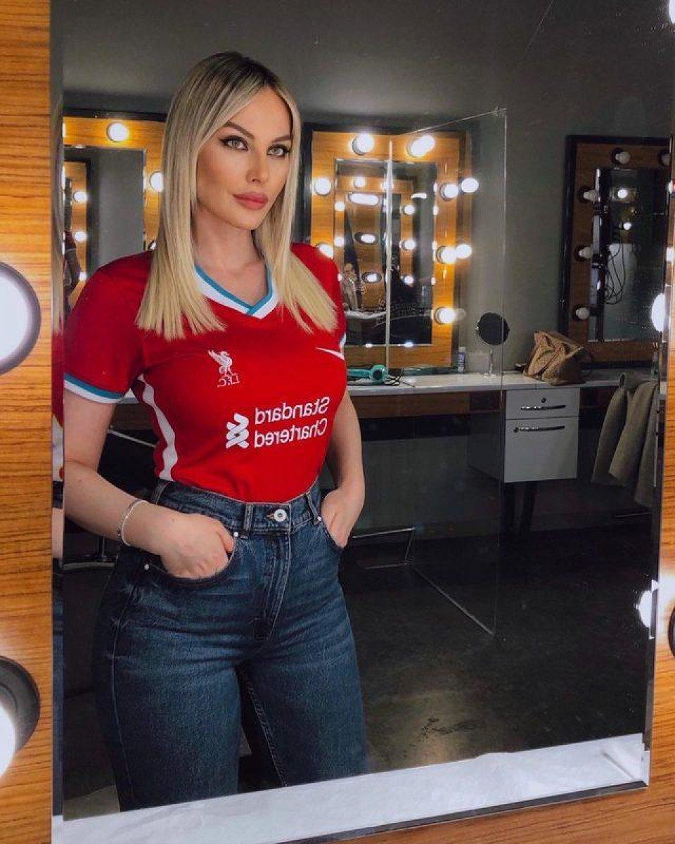 Hande Sarıoğlu, imaj yeniledi