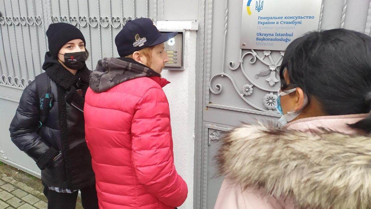 İstanbul'da kalan Ukraynalılar konsolosluktan yardım istedi