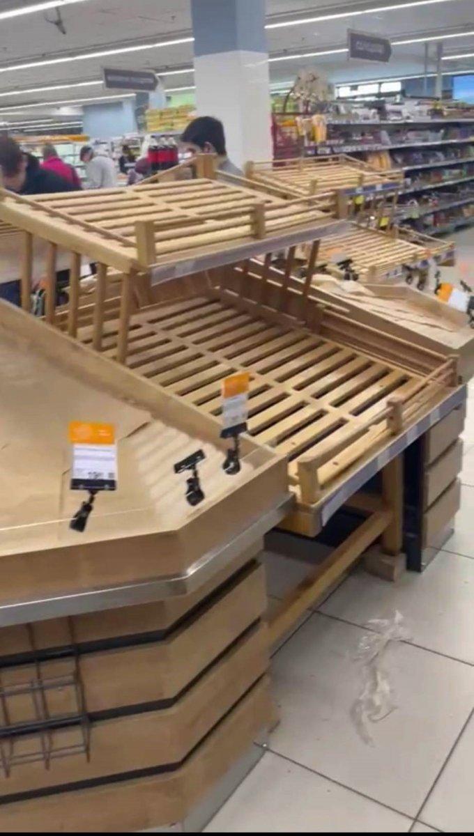 Ukrayna'daki Türk öğrenci: Marketler yağmalandı