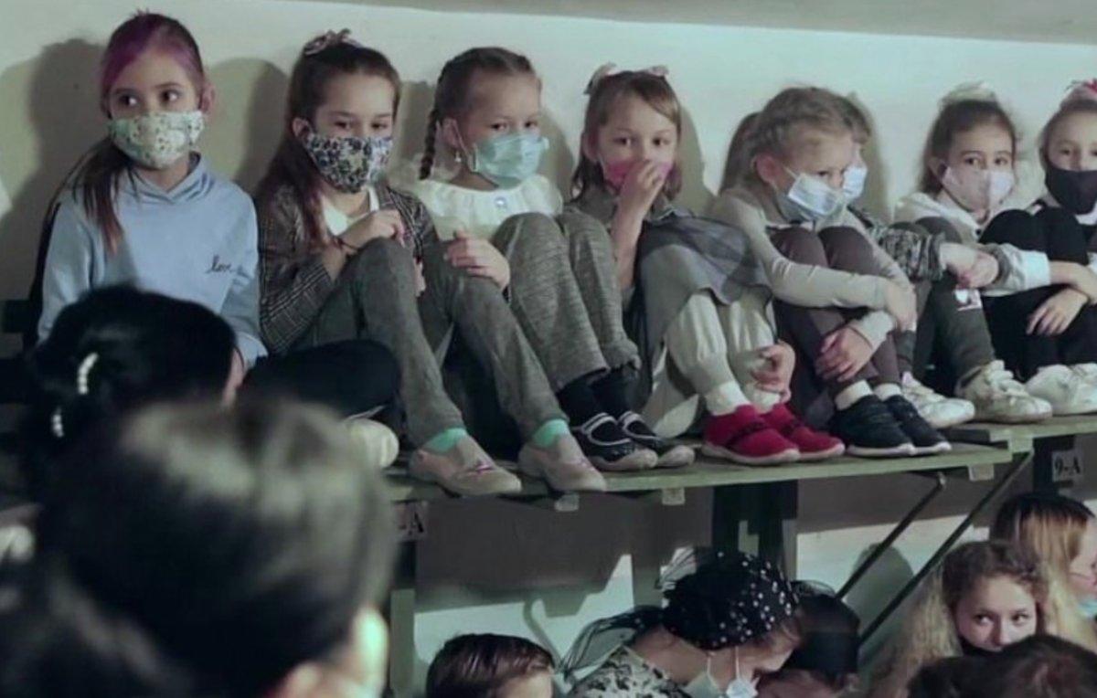 Ukraynalı çocukların sığınaktaki bekleyişi