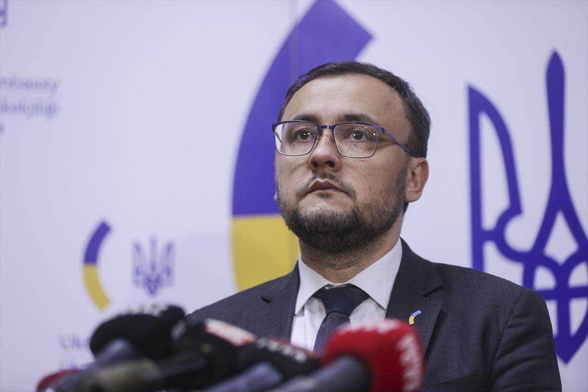 Vasyl Bodnar: Ukrayna halkı hiçbir kukla adamı kabul edemez