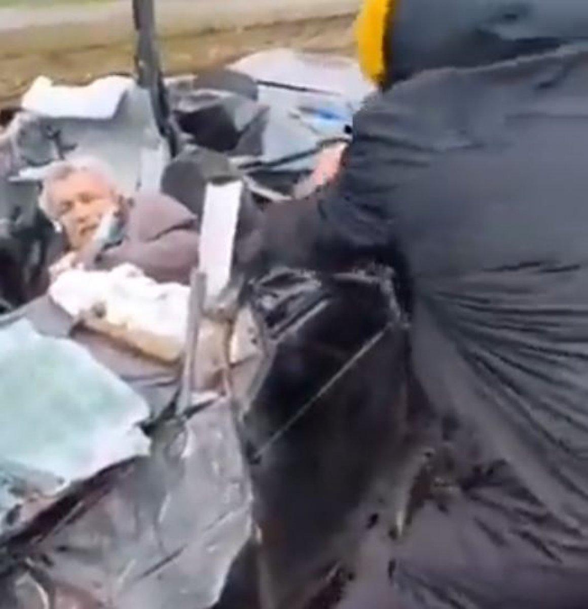 Rus tankı, Ukrayna'da sivil aracı ezdi