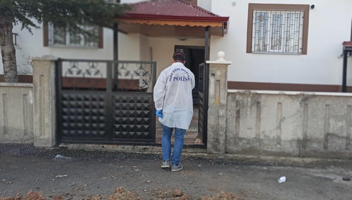 Kahramanmaraş'ta genç kız yatağında ölü bulundu