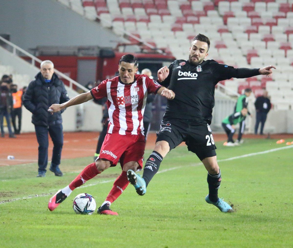 Beşiktaş, Sivassspor'u 3 golle mağlup etti