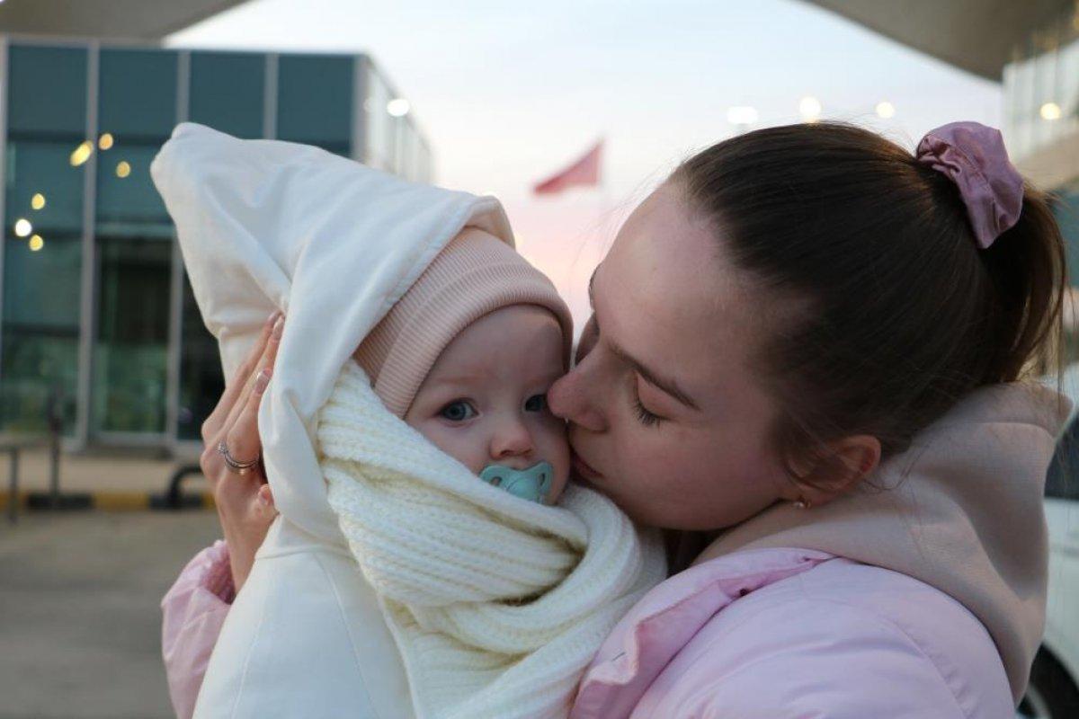 Türkiye'ye gelen Ukraynalı aile yaşananları gözyaşlarıyla anlattı