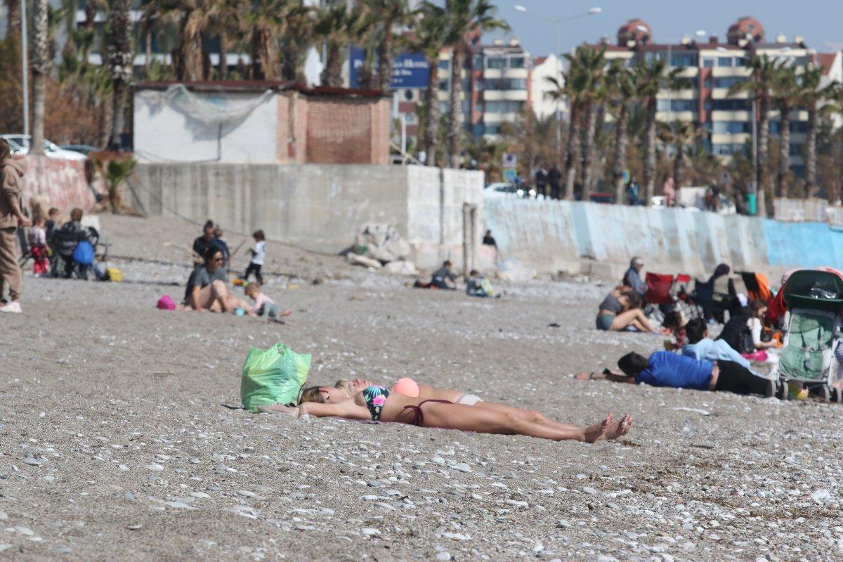 Antalya'da Şubat ayında deniz keyfi
