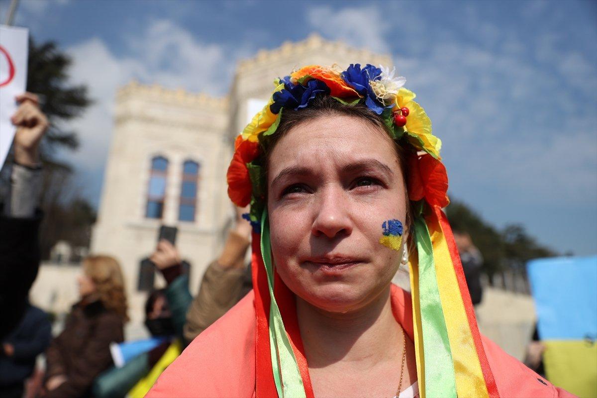 İstanbul’da yaşayan Ukraynalılar savaşı protesto etti