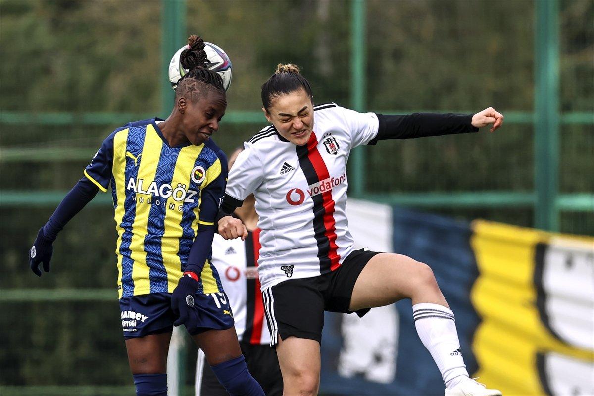 Kadın futbolunda Fenerbahçe, Beşiktaş'ı 2 golle mağlup etti