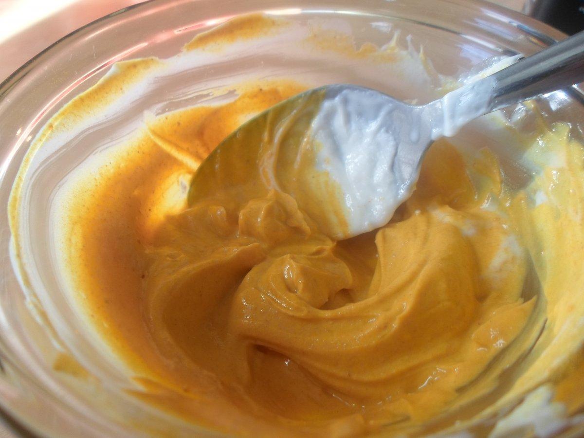 Her gece zerdeçallı yoğurt yemenin müthiş faydaları