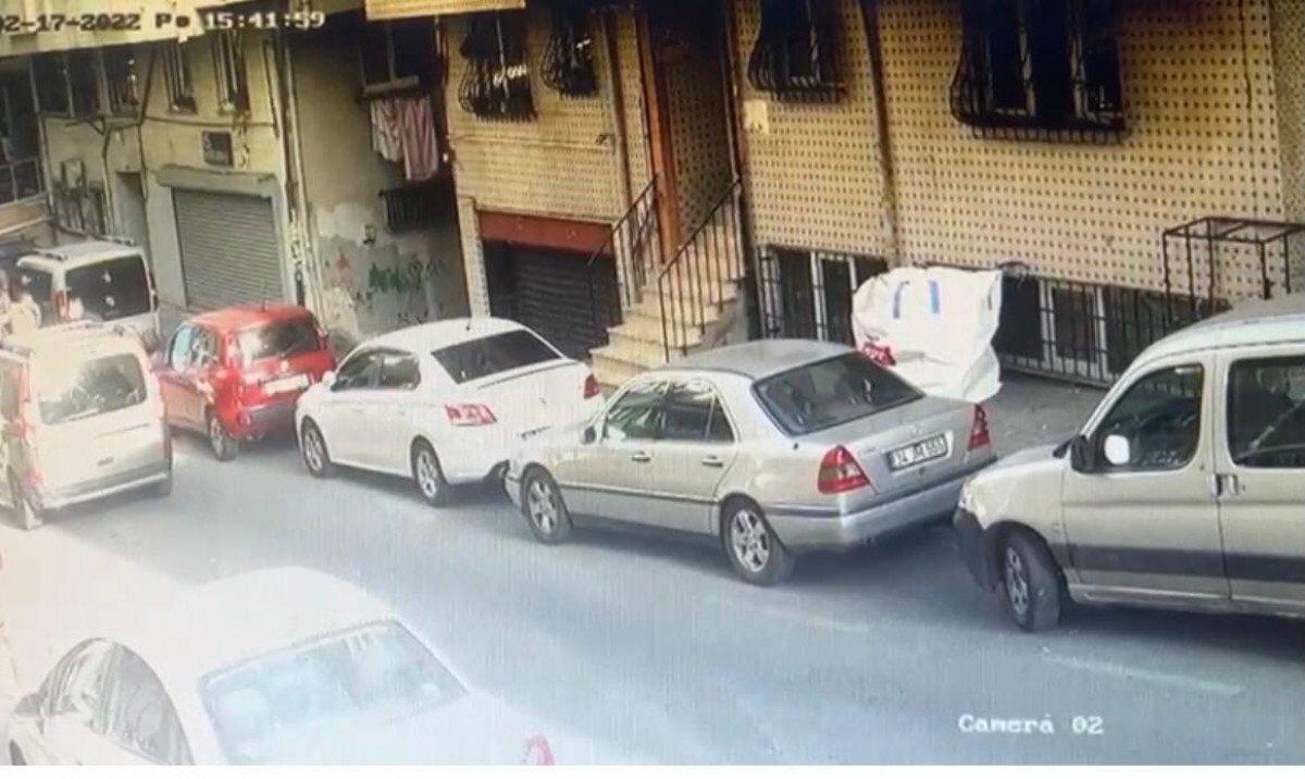 Şişli'de iş yeri basan grup kamerada