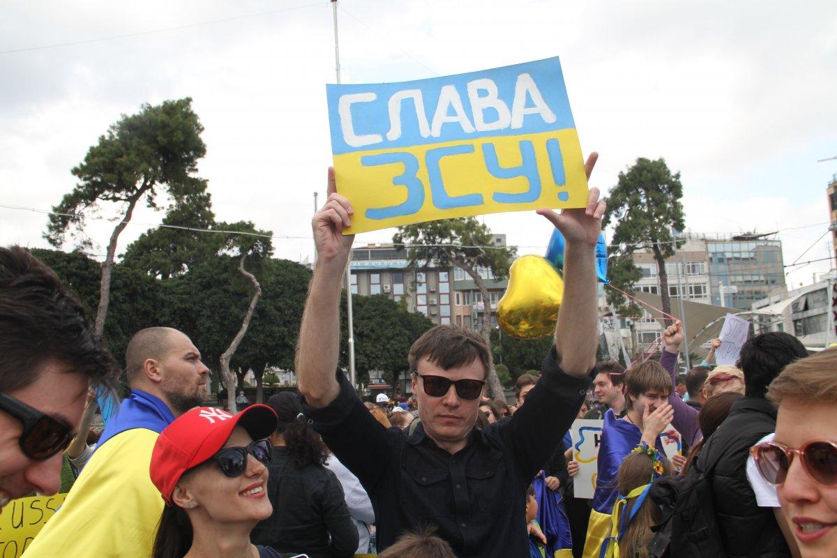 Antalya’daki Ukraynalılardan Putin’e kınama