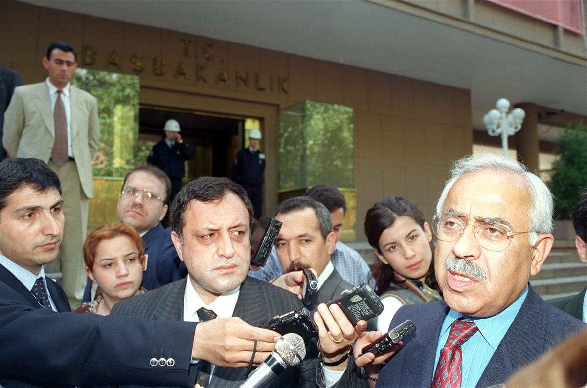 Eski Bakan Sadi Somuncuoğlu yaşamını yitirdi