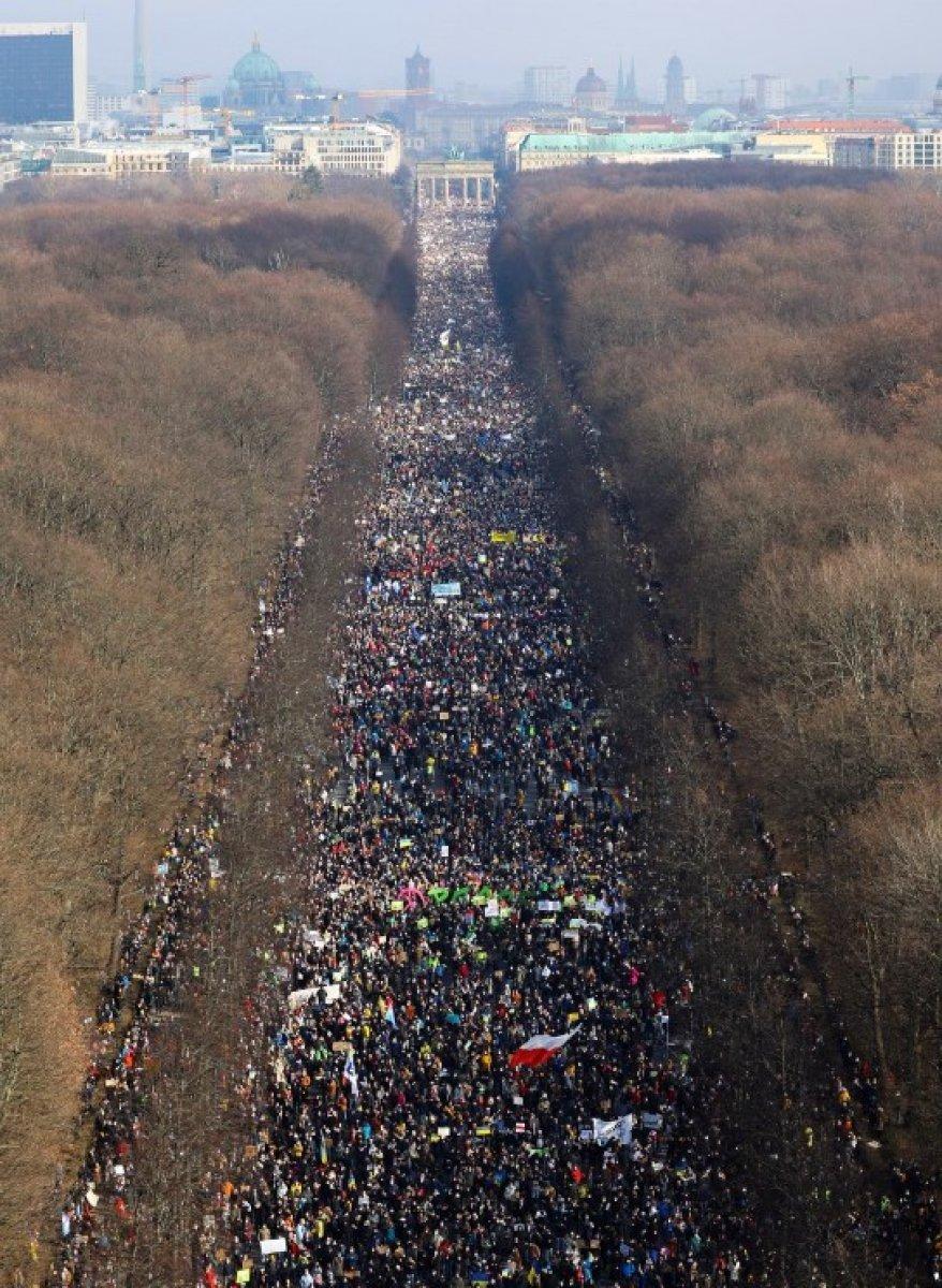 Avrupa'da Rusya karşıtı protestolar