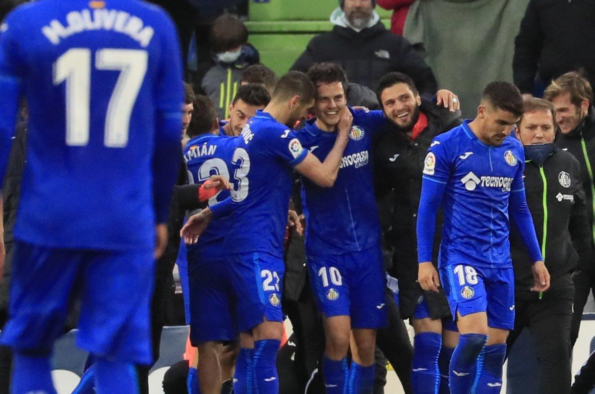 Enes Ünal'ın Avrupa'da tek rakibi Lewandowski