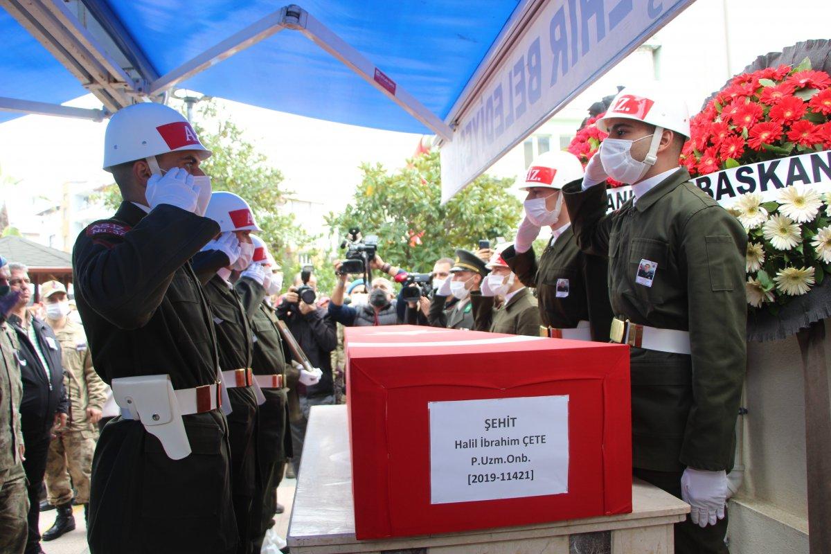 Şehit Halil İbrahim Çete son yolculuğuna uğurlandı