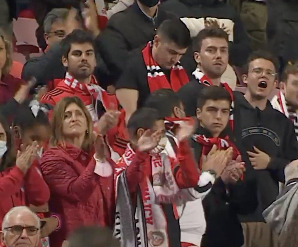 Ukraynalı Yaremchuk destek tezahüratı nedeniyle gözyaşlarını tutamadı