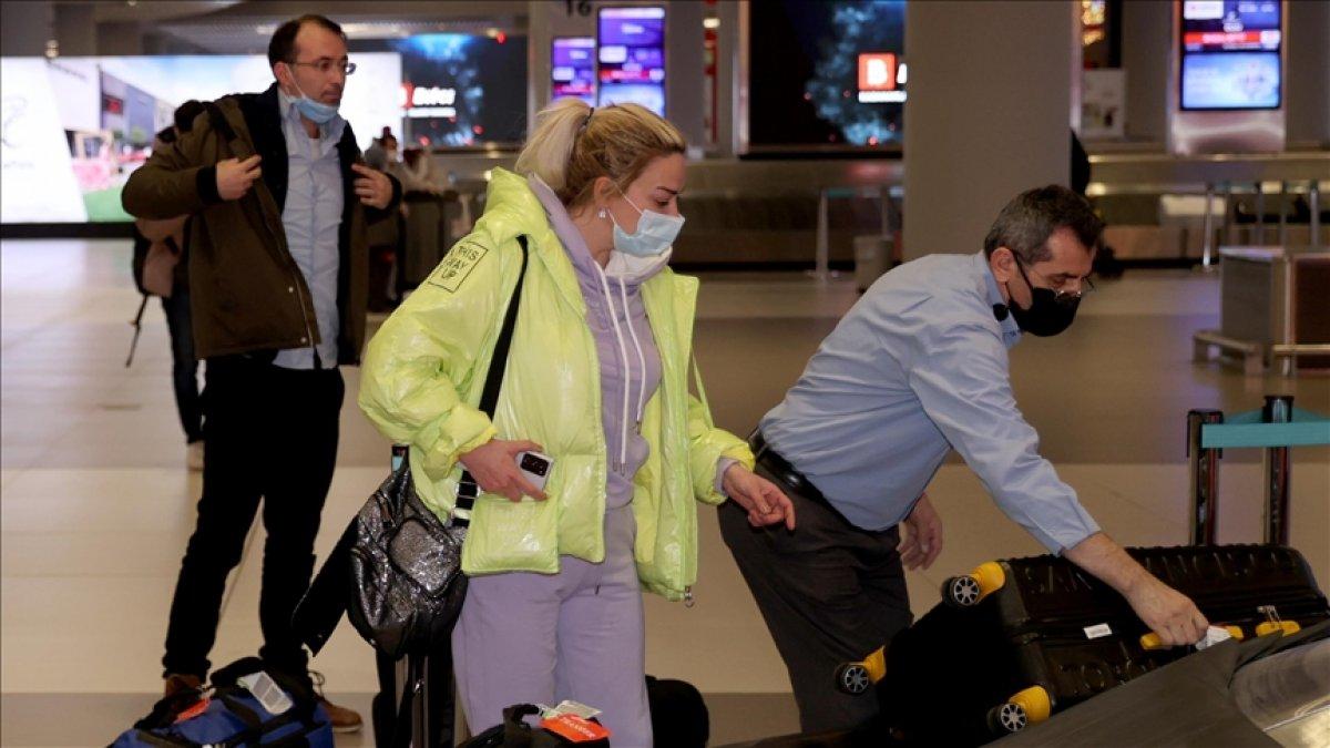 Ukrayna’daki 2 bin 163 Türk vatandaşı dönüş yolunda