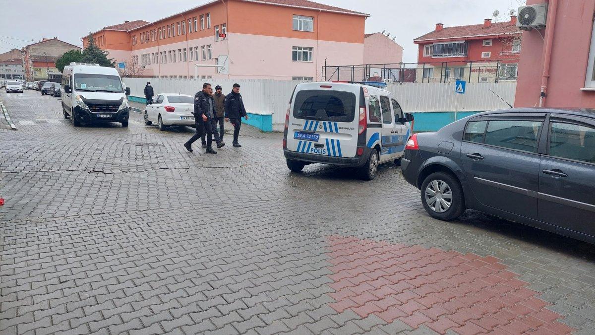 Tekirdağ'da 3 çocuğunun annesini 5 yerinden bıçakladı