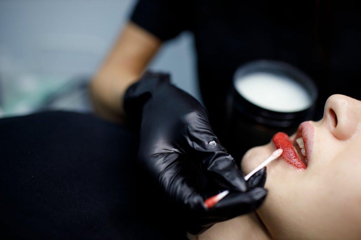 Vazelin kullanmanın 8 harika yolu