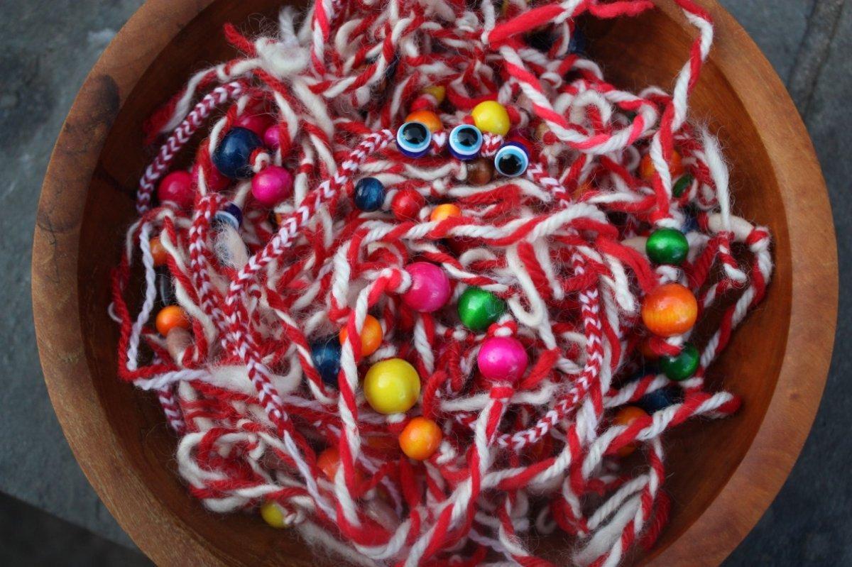 Marteniçka bilekliği ne görünce çıkarılır