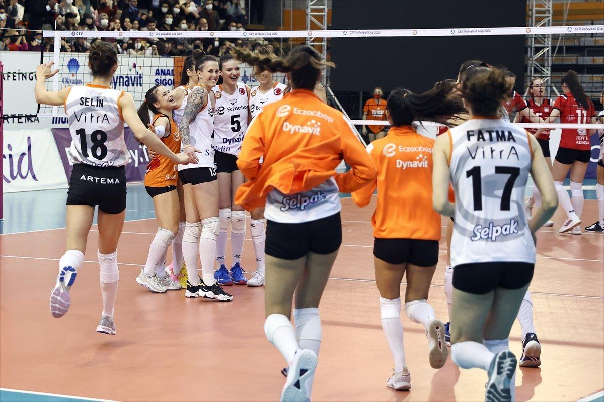 Eczacıbaşı Kadınlar CEV Kupası'nda finalde