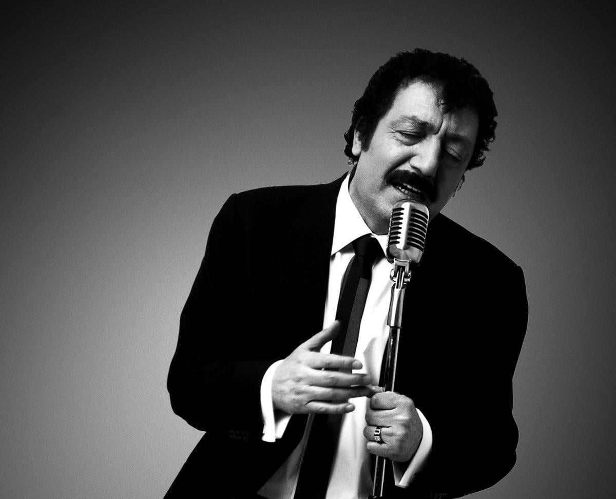 Arabesk müziğin usta ismi Müslüm Gürses, 9 sene önce aramızdan ayrıldı