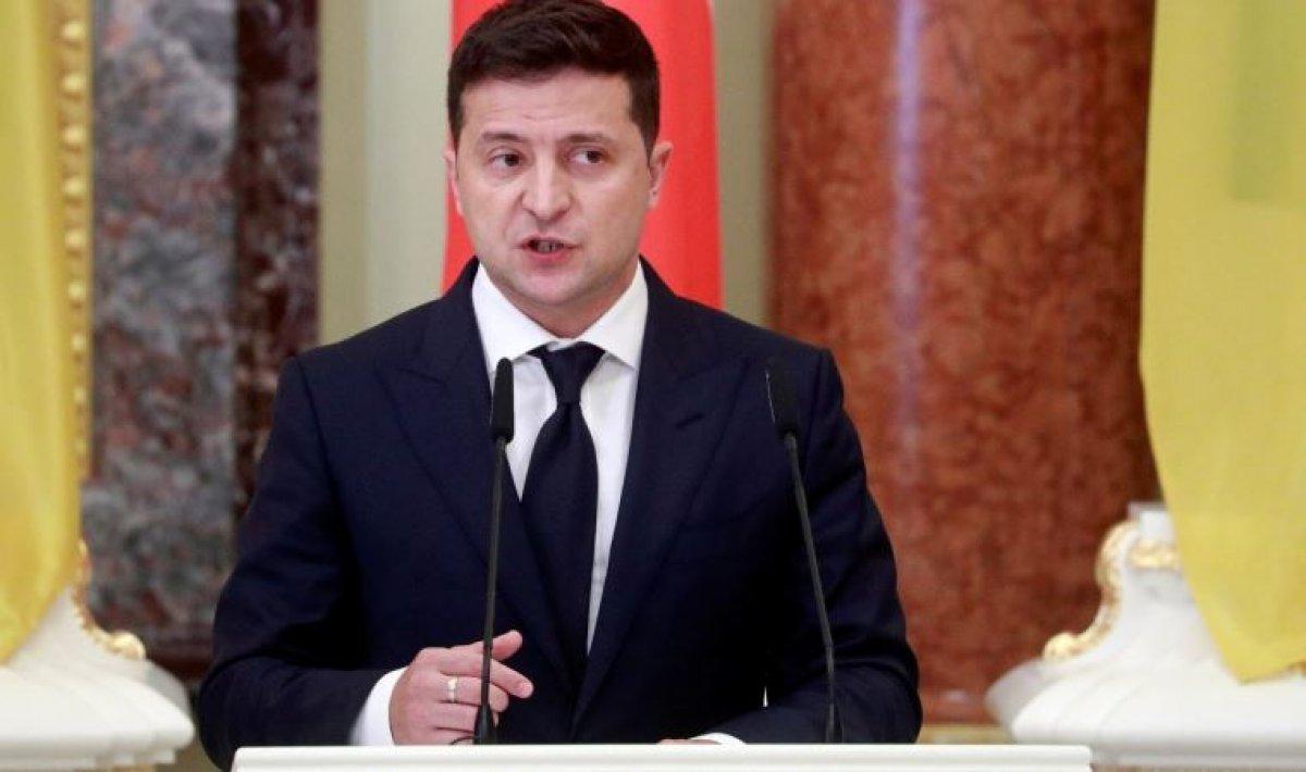 Zelensky alyansını orta parmağına takıyor çünkü...
