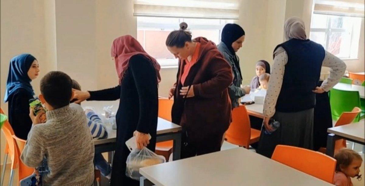 Ukrayna’dan tahliye edilen Kırım Tatar Türkleri Edirne'de misafir ediliyor