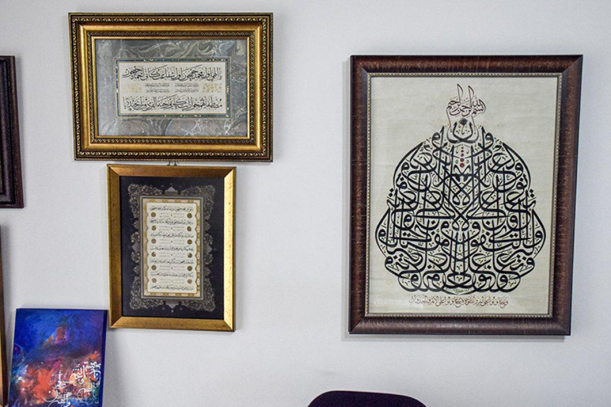 Iraklı hattat 40 yıldır eserlerini aşkla nakşediyor