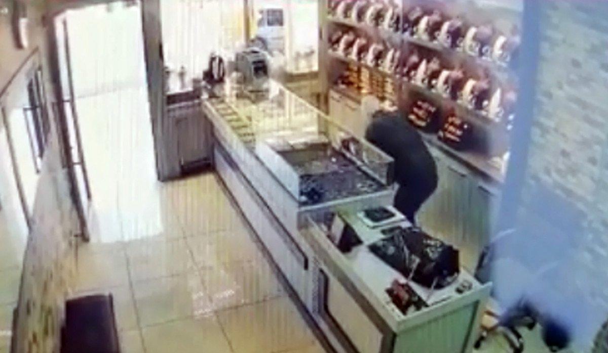 Antalya'da kuyumcuyu öldüren şahsa ağırlaştırılmış müebbet hapis