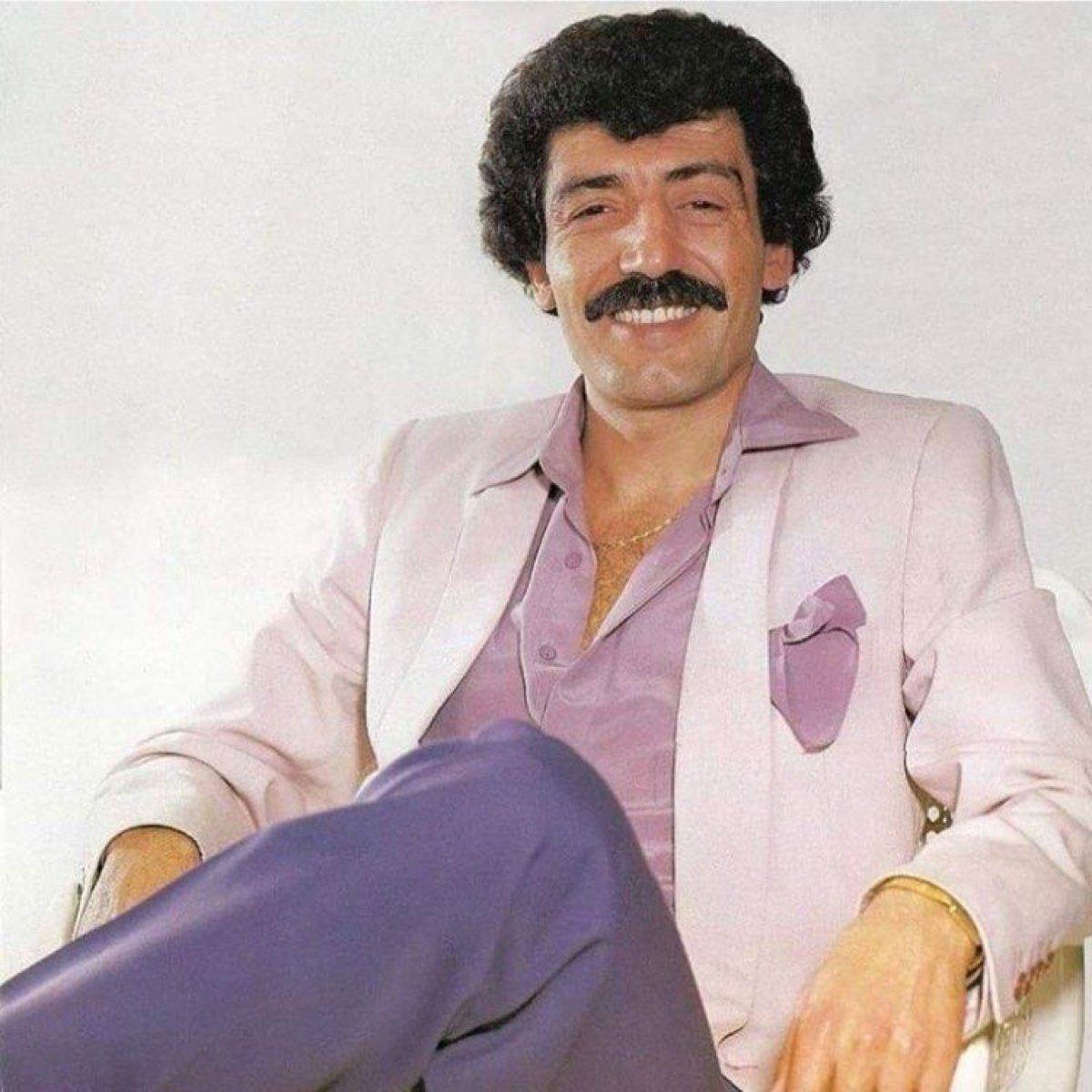 Arabesk müziğin usta ismi Müslüm Gürses, 9 sene önce aramızdan ayrıldı