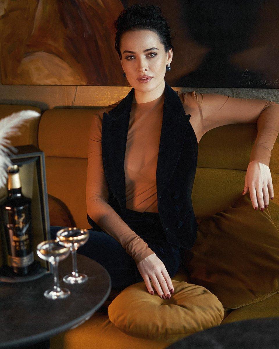 Ukraynalı model Dasha Astafieva, sığınaktan paylaştı